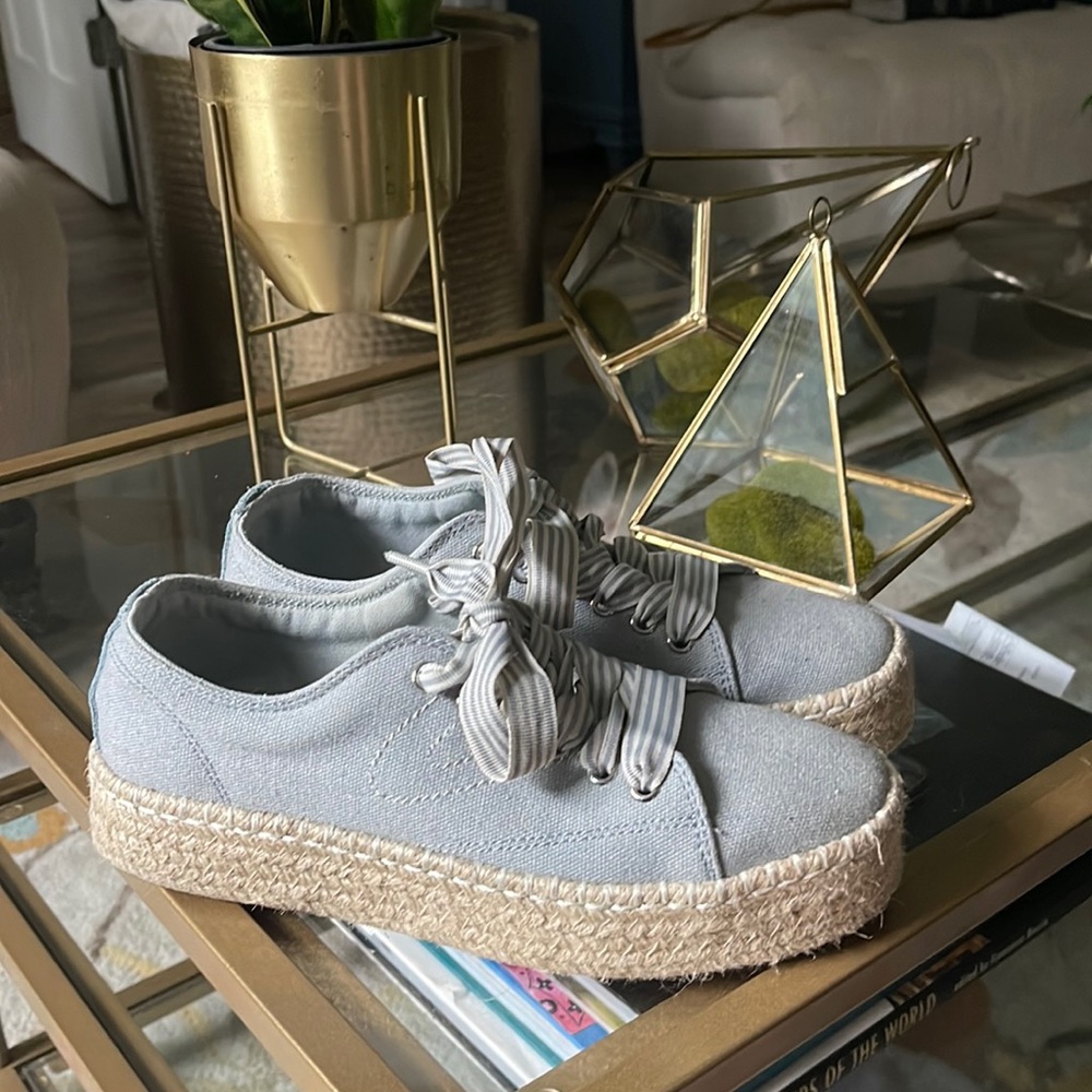 BRAND NEW SNEAKERS from Sweden